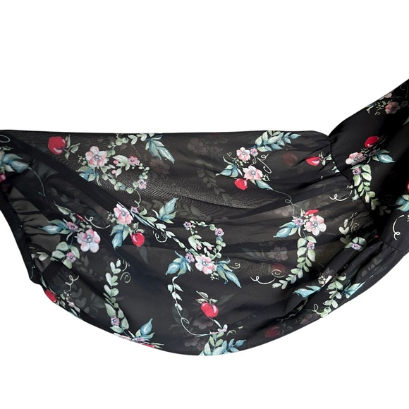 Disney Collection by LC Lauren Conrad Snow White Apples sequined blouse - Picture 4 of 7